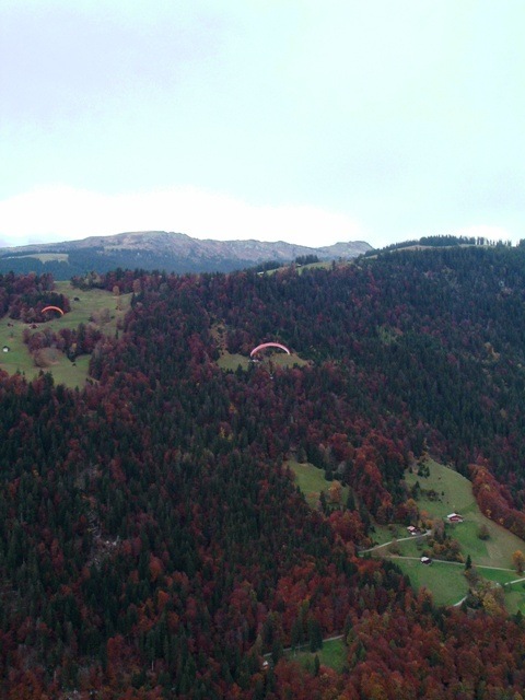 [Paragliding%2520View%2520in%2520Switzerland-%2520October%2520%252704%2520%252317%2520%25282%2529.jpg]