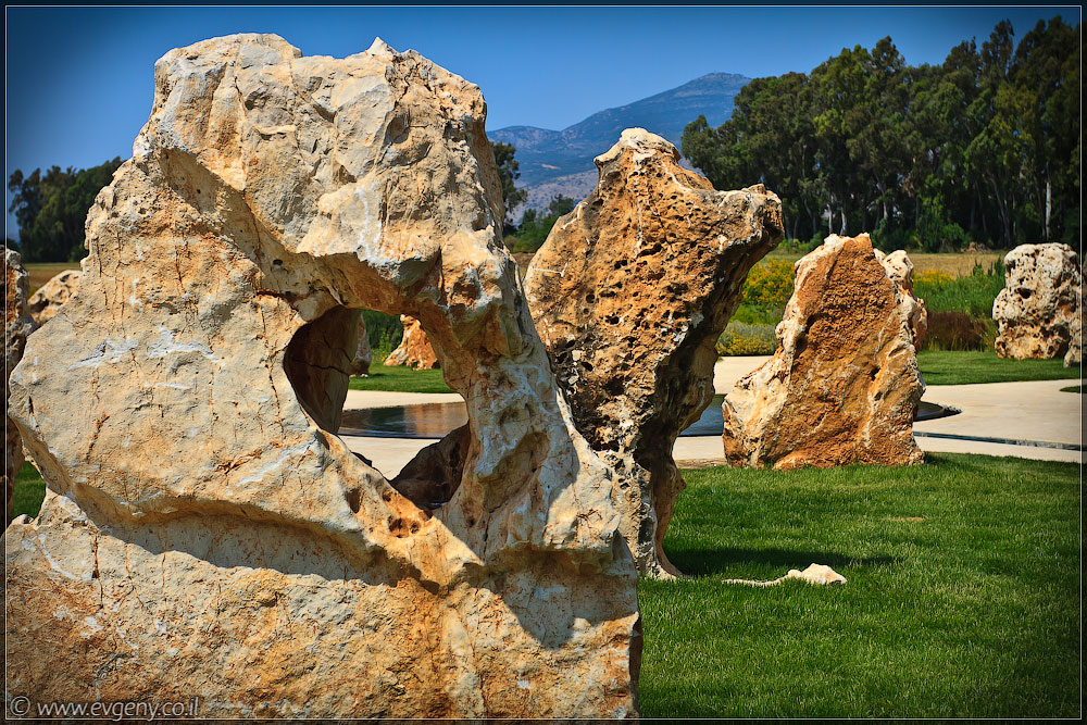 LookAtIsrael.com: Крушение вертолетов в 1997 году. Мемориал «Шеар Ишув» (foto israel  фото голанские высоты галилея )