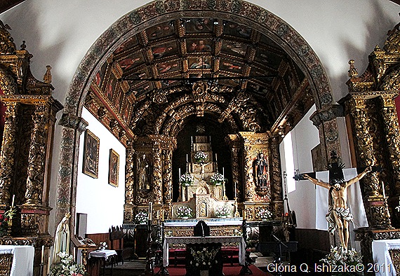 Mêda - Glória Ishizaka - interior da igreja matriz - altar