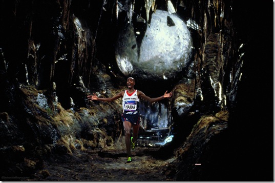 mo-farah-running-away-11