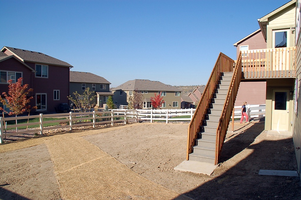 [Backyard%255B4%255D.jpg]