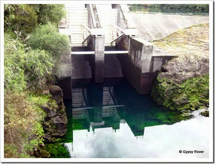 Aratiatia Dam before the gates opened.