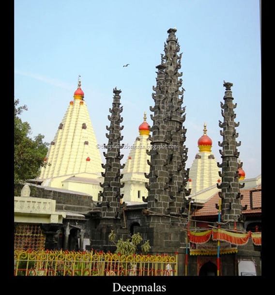 Deepmalas_of_mahalakshmi-temple Deepmalas_of_mahalakshmi-temple