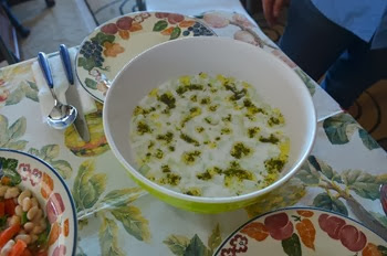 cacık (cold cucumber soup with cucumbers