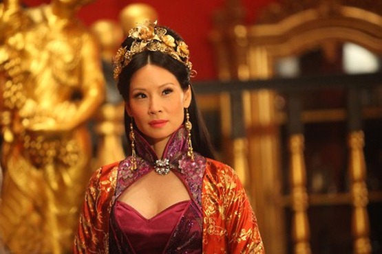 Lucy Liu a The Man with the Iron Fistsben 01