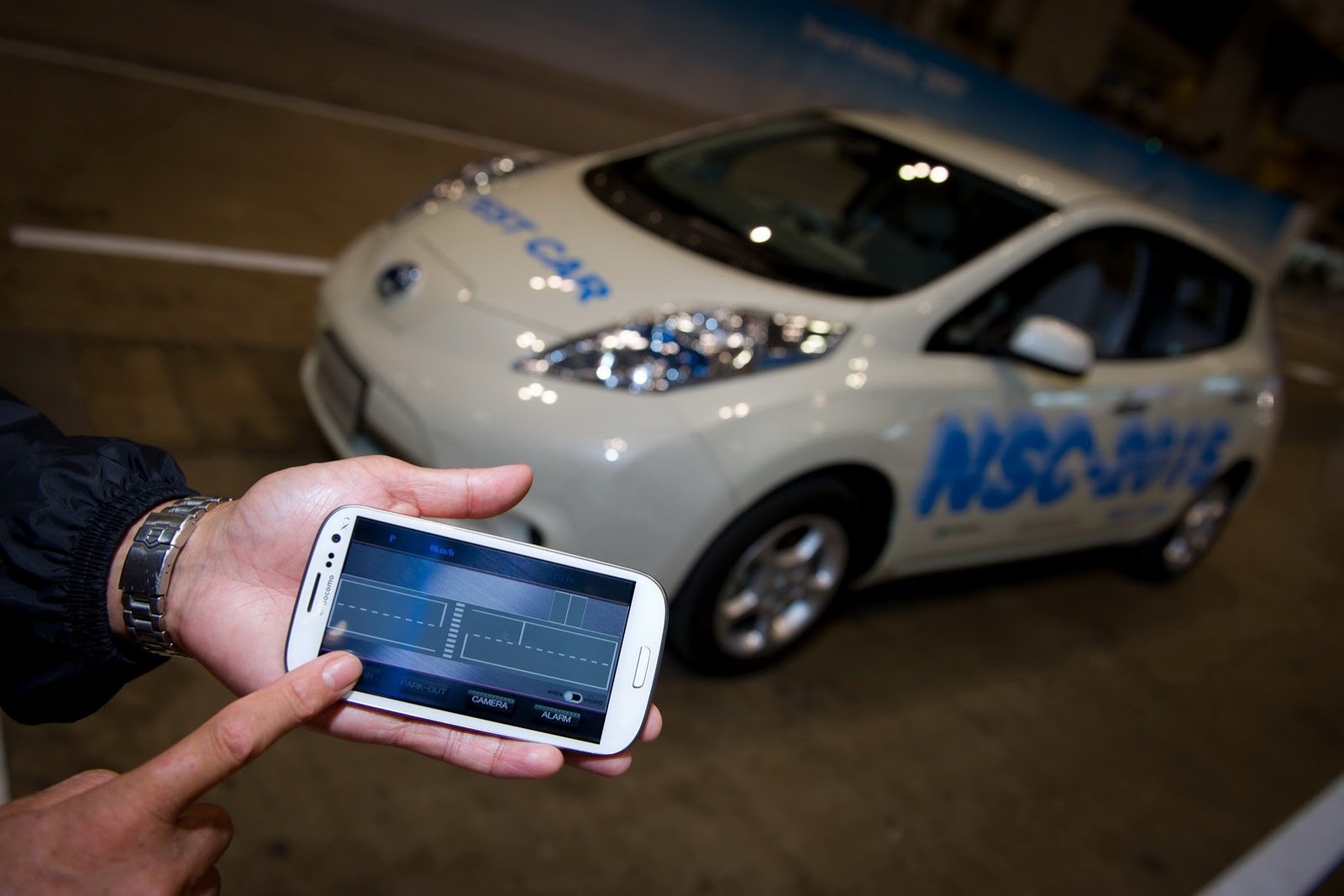 [Nissan-Leaf-2%255B2%255D.jpg]