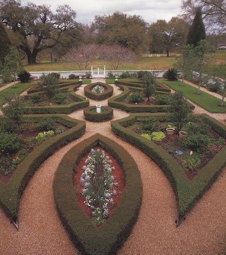 The beautiful gardens at Chene Vert. The beautiful gardens at Chene Vert.