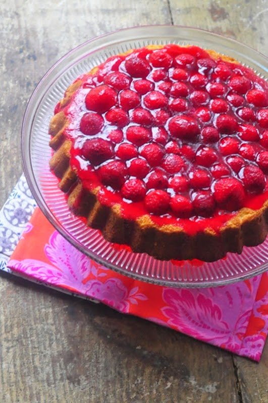 strawberry_cake4LR strawberry_cake4LR
