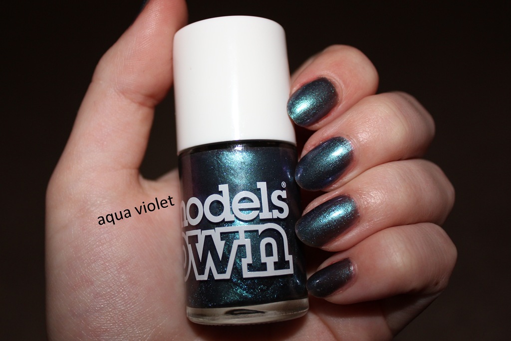 [models-own-beetlejuice-aqua-violet-n%255B1%255D.jpg]