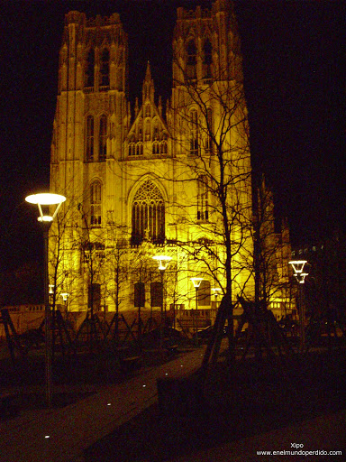Saint.Michael y Santa Gudula.JPG