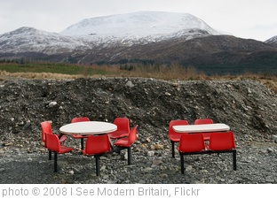 'Cafe tables outside' photo (c) 2008, I See Modern Britain - license: http://creativecommons.org/licenses/by/2.0/