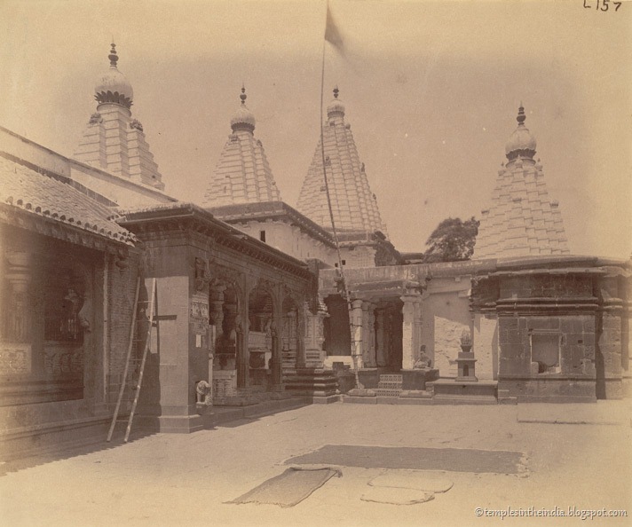 [old-mahalakshmi-temple-4%255B10%255D.jpg]