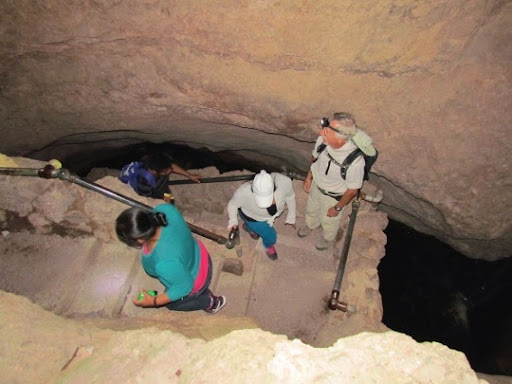 HikingtheTalusCaves-30-2014-03-14-12-44.jpg