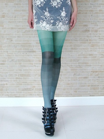 [ombre_tights%255B3%255D.jpg]