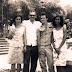 Foto tirada na Praça Batista Campos, em outubro de 1966. Da esquerda para a direita: Júlia, Mário, Bassalo e Célia.