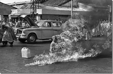 Thich_Quang_Duc_-_Self_Immolation