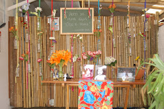 Fotos do evento Casamento Mauricio e Tatiana. Foto numero 0044. Fotografia (fotografias) da Pousada Pe na Areia (tambem conhecida como Esquina da Mentira), que fica em Boicucanga, próximo a Maresias, Litoral Norte de Sao Paulo (SP). A Pousada Pe na Areia e um dos melhores lugares para se ficar hospedado em uma praia. E uma otima hospedagem no litoral norte para quem quer curtir Maresias ou Camburi. Por ser uma das únicas pousadas pe na areia de Sao Sebastiao, e a acomodacao na praia ideal para os que procuram uma hospedagem tranquila e de frente para o mar. A Pousada Pe na Areia conta com outras praias proximas, como a praia de Juquey ou Juquei, Barra do Una, Barra do Sahy ou Sahi, praia da Baleia com a Ilha dos gatos em frente, praia de Cambury ou Camburi, praia de Maresias, praia da Pauba, praia de Toque-toque Grande, praia de Toque-toque Pequeno, Praia de Santiago, Praia Brava entre outras praias do litoral de Sao Sebastiao, tambem conhecido litoral norte de Sao Paulo. Ideal para quem gosta de estar em contato com a natureza, em plena Mata Atlantica.  pousada maresias pousadas estaçao ecologica jureia tarifas recanto praia siribai pé na humaita bertioga casas alugar