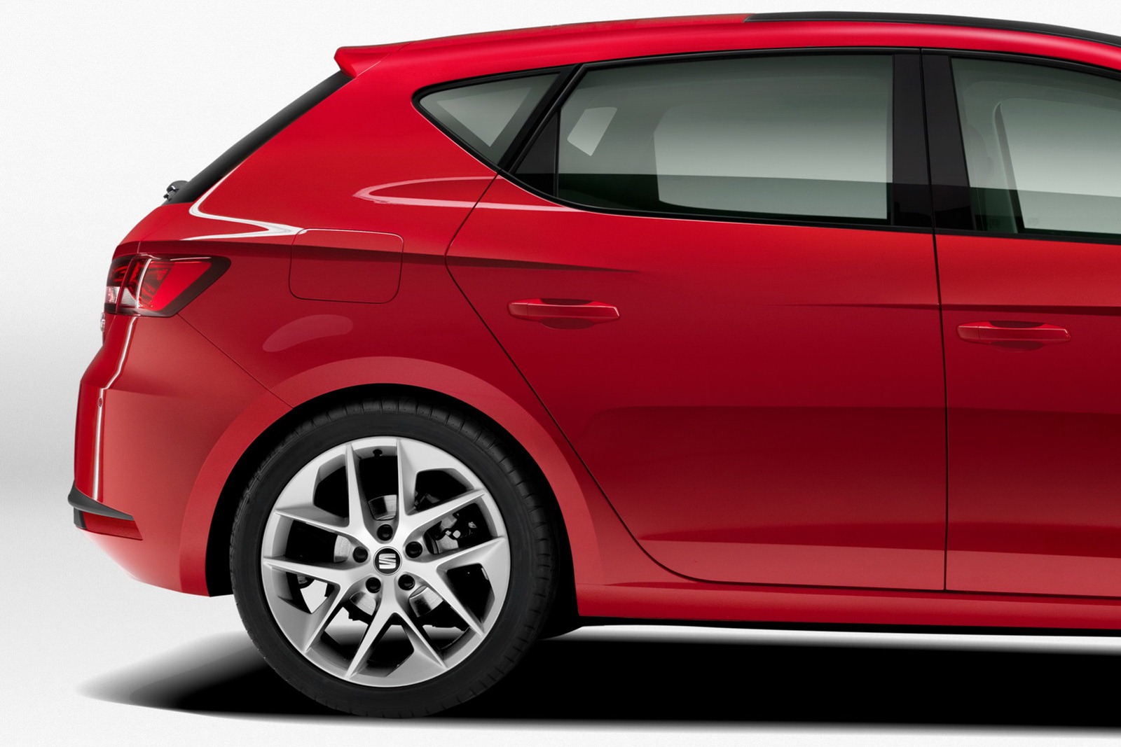 [2013-Seat-Leon-22%255B2%255D.jpg]
