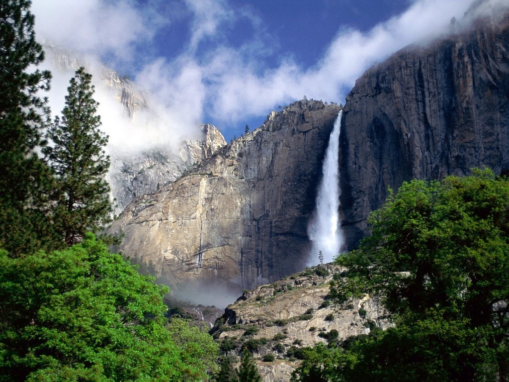 [Yosemite-National-Park-in-California%255B1%255D.jpg]