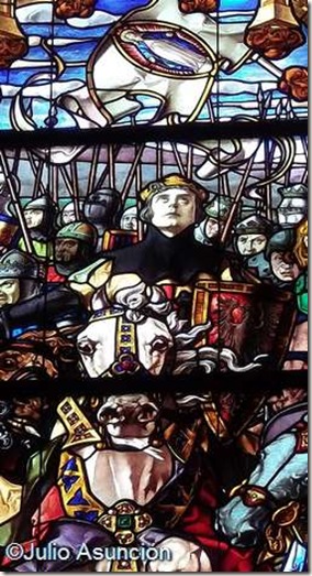 El rey Sancho VII - Vidriera de la Batalla de las Navas de Tolosa - Roncesvalles El rey Sancho VII - Vidriera de la Batalla de las Navas de Tolosa - Roncesvalles