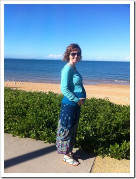 25 weeks at beach_sm