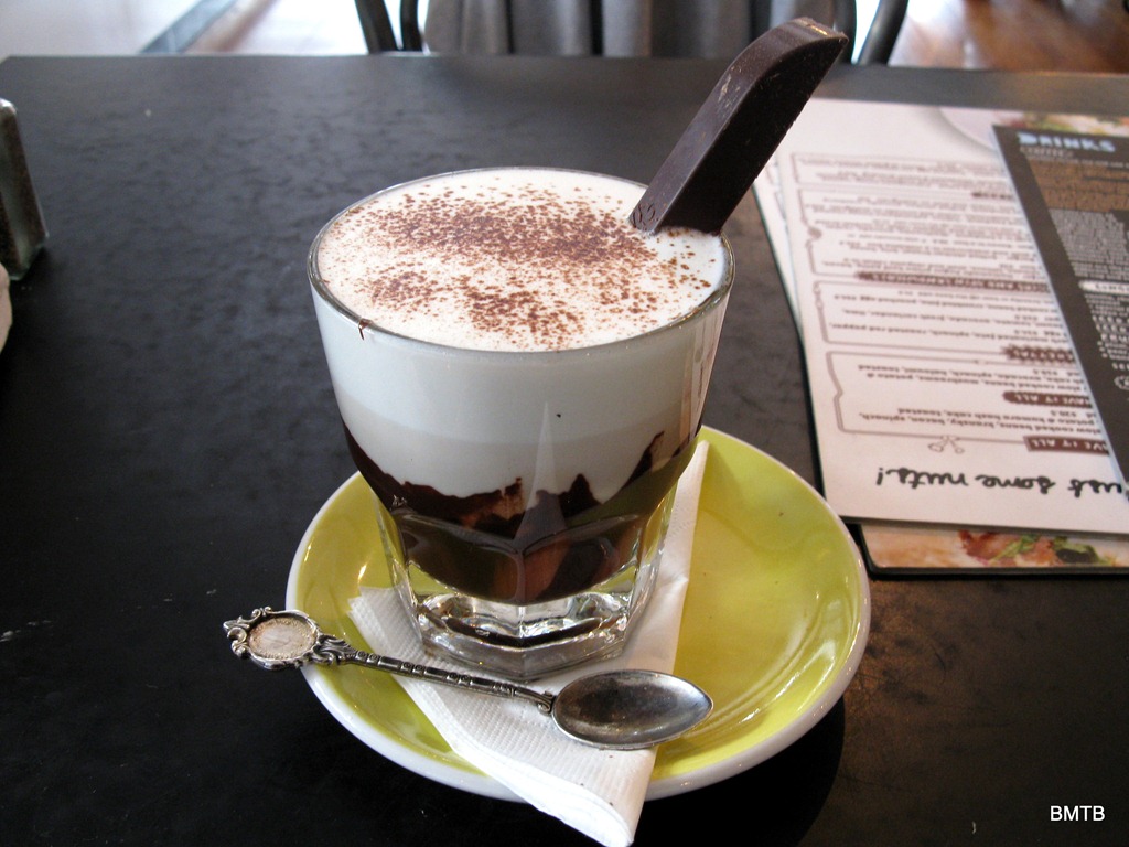 [Shaky%2520ISles%2520Hot%2520CHoc%255B5%255D.jpg]