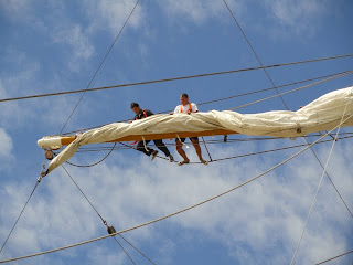 This is definitely not a job I would like. Where are the automatic sails?