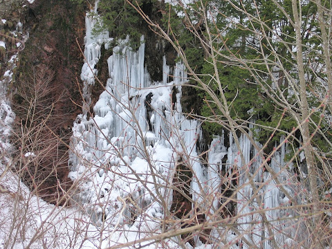 青氷の滝