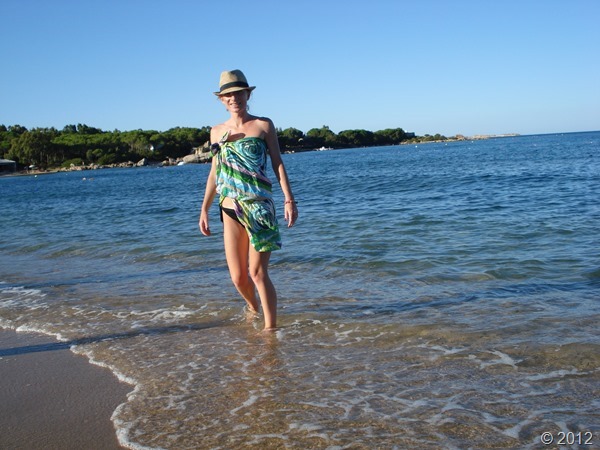 DSC02735 sardegna 13, fashion blog, fashion blogger, fashion blogger roma, costumi 2013, mochilla bag, acqua evian spray