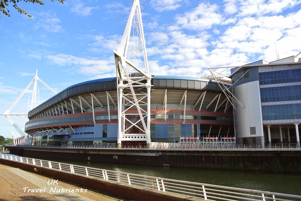 [Millenium%2520Stadium_Cardiff%2520%25282%2529%255B4%255D.jpg]