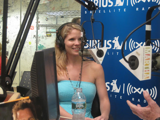 The beautiful and talented actress Kelli O'Hara is no stranger to throwing her own fiestas! The beautiful and talented actress Kelli O'Hara is no stranger to throwing her own fiestas!