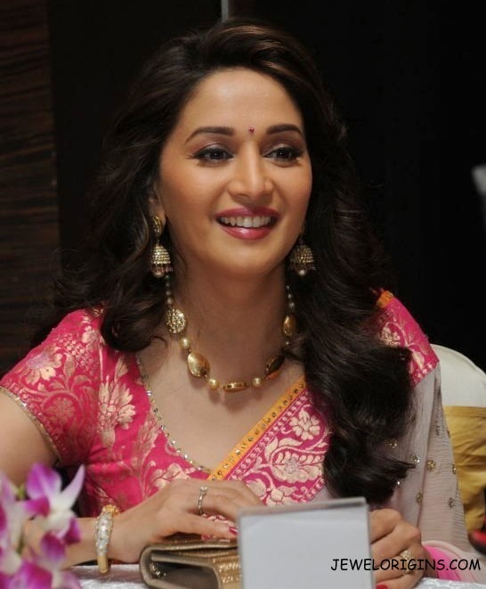 [Madhuri_Dixit_Contemporary_Fashion_jewellery%255B4%255D.jpg]