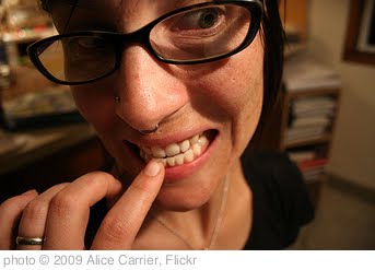 'bite' photo (c) 2009, Alice Carrier - license: http://creativecommons.org/licenses/by-nd/2.0/