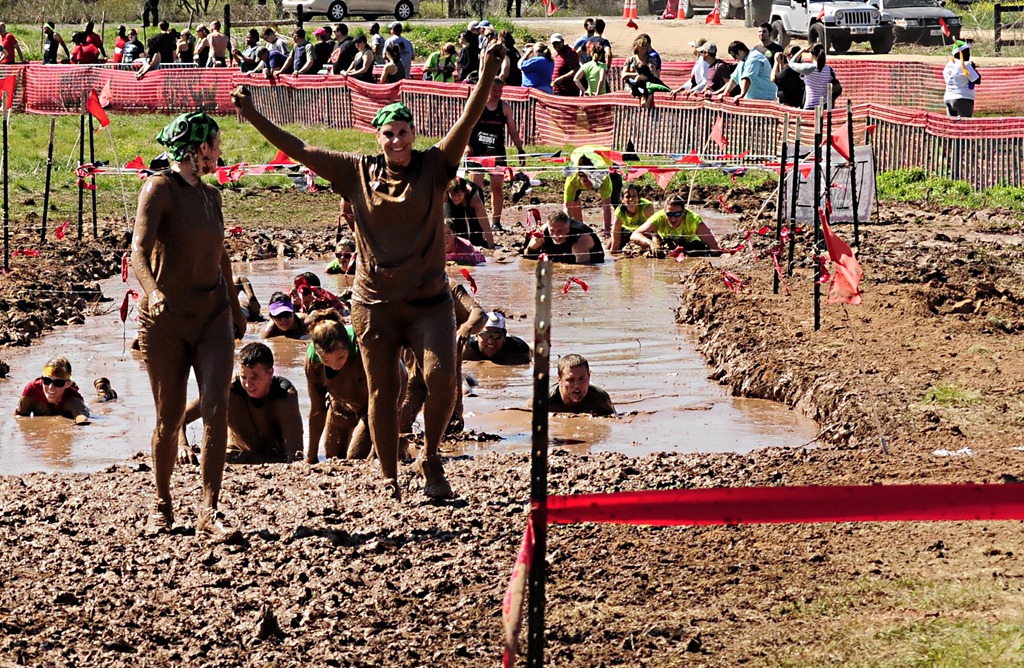 [barbed%2520wire%2520mud%2520pit%255B4%255D.jpg]