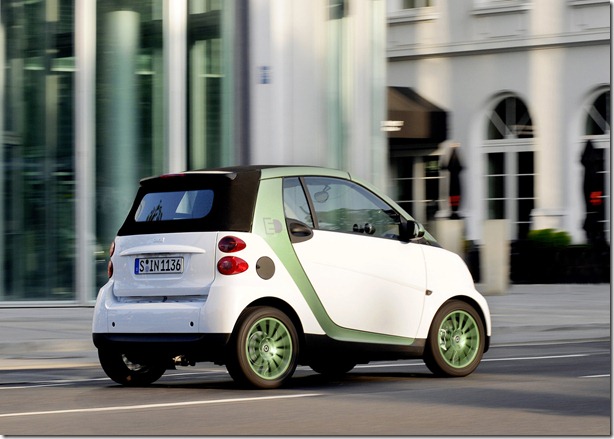 Smart-fortwo_electric_drive_2010_1600x1200_wallpaper_10