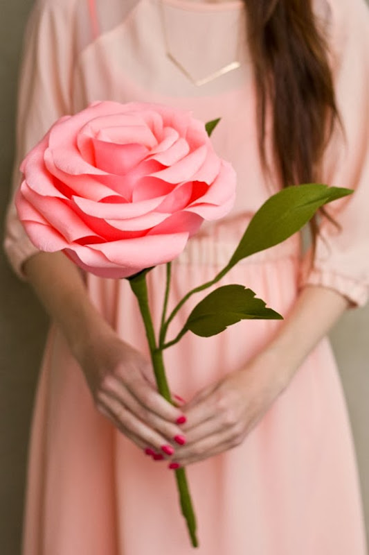 DIY-Giant-Crepe-Paper-Roses DIY-Giant-Crepe-Paper-Roses