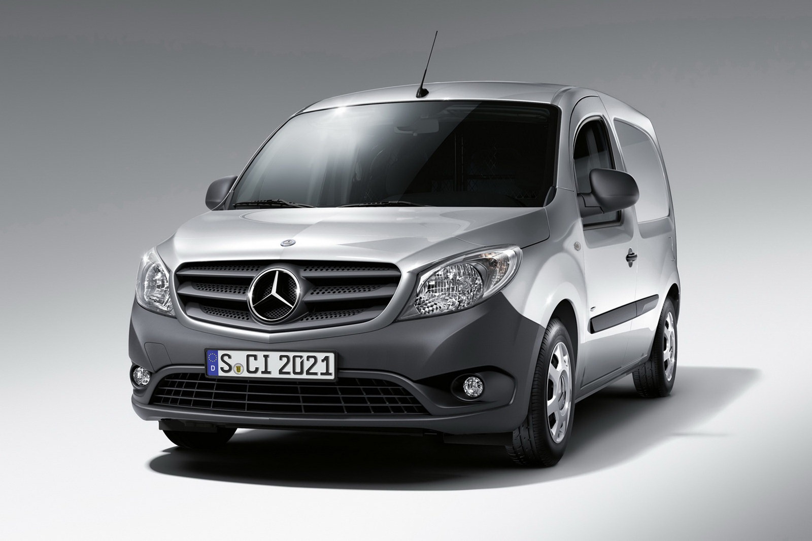 [2013-Mercedes-Citan-Van-11%255B2%255D.jpg]