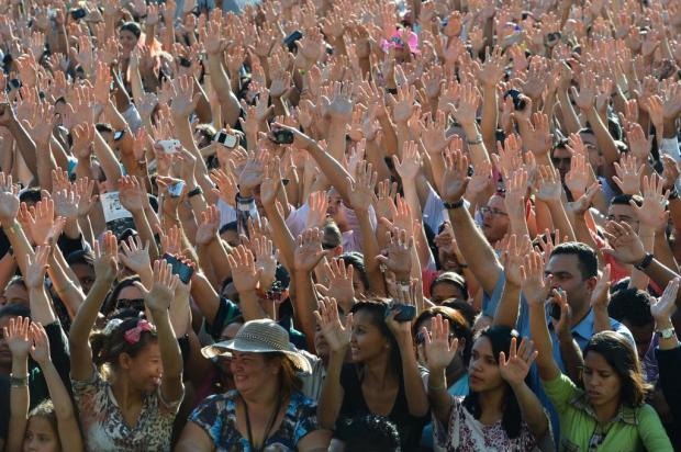 [evangelicos%2520brasilia%2520anti-gay%255B5%255D.jpg]