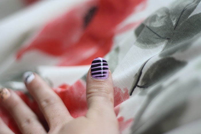 [Halloween%2520Nails%2520%252801%2529%255B2%255D.jpg&description=Look Scary: Halloween Nails')]