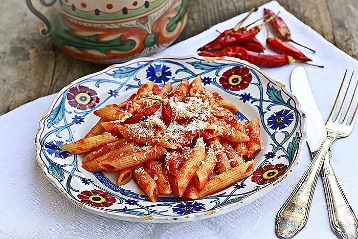 2Penne all'arrabiata