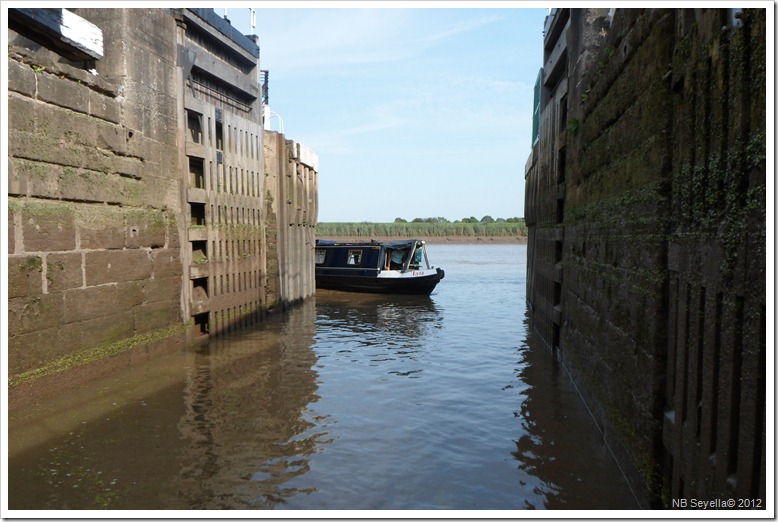 SAM_2839 Keadby Lock