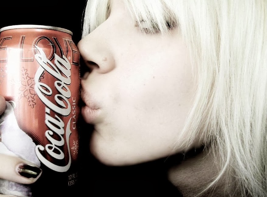 [Love_Coca_Cola_by_EclipsedExistence%255B5%255D.jpg]