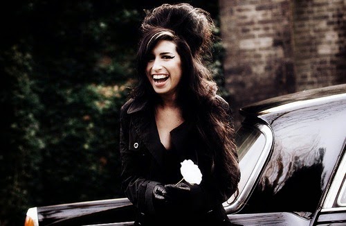 [Amy-Winehouse---Back-to-black6.jpg]