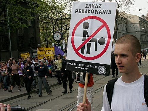 [homophobic-symbol53.jpg]