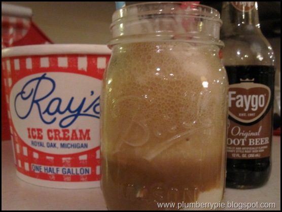 root beer float