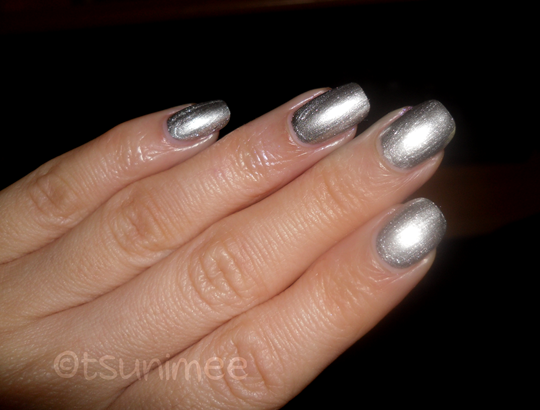 008rimmel-yourmajesty-nail-polish