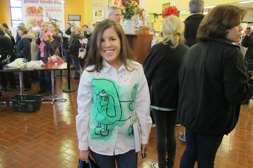 We like this poodle shirt that this young lady made herself.  Maybe she should make a Frenchie shirt, next!