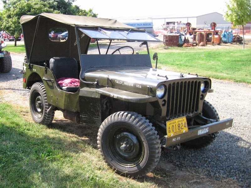 [IMG_8662-1942-Willys-MB-at-Antique-P%255B1%255D.jpg]