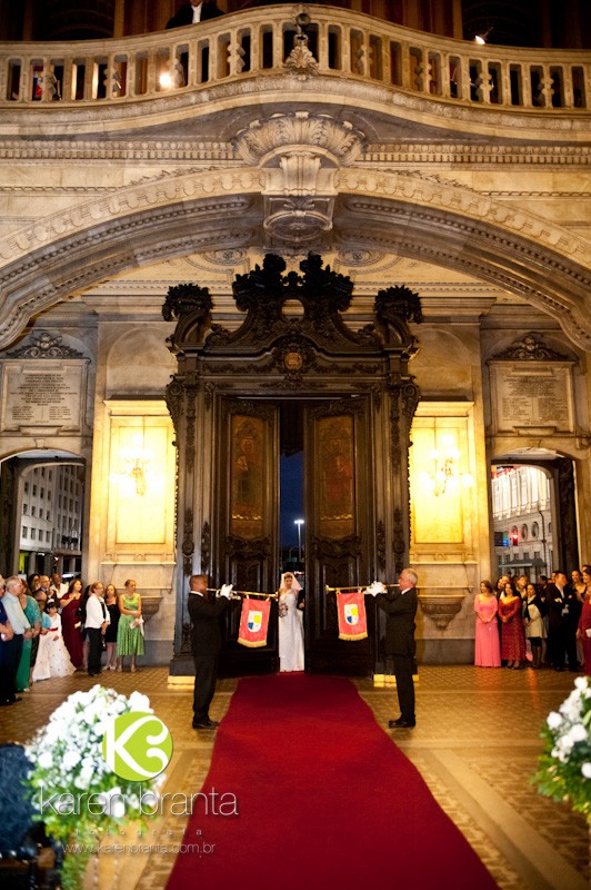 Fotos de Casamento Natália e Fabiano no Paço Imperial. Foto numero 2 da cerimonialista Liliane Cariello, do Rio de Janeiro, RJ, que faz cerimonial de casamentos, cerimonial de eventos, cerimonial de festas, cerimonial de 15 anos, cerimonial de bodas, cerimonial de eventos sociais, cerimonial de aniversários, decoração de casamento, decoração de festas de 15 anos, decoração de eventos sociais, decoração de aniversários, buffet de casamento, buffet de 15 anos, buffet festas, buffet eventos e assessoria cerimonial. cerimonial casamento cerimonialista eventos casamentos rio festa buffet 15 anos niteroi festas de janeiro rj moderno receita bolos bolo arranjos decoração celebração