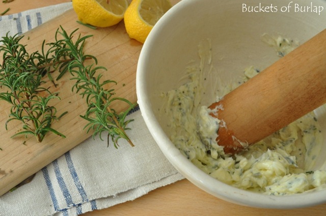[roastchickenlemonbutter4.jpg]